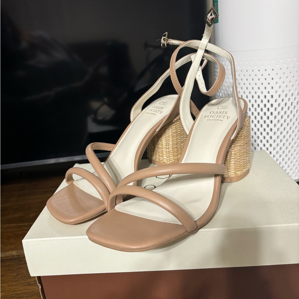 Oasis society heels
